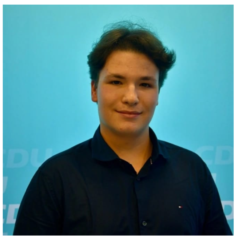  Jonathan Radkowski